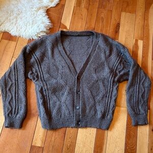 HANDMADE WOOL brown beautiful cable knit sweater